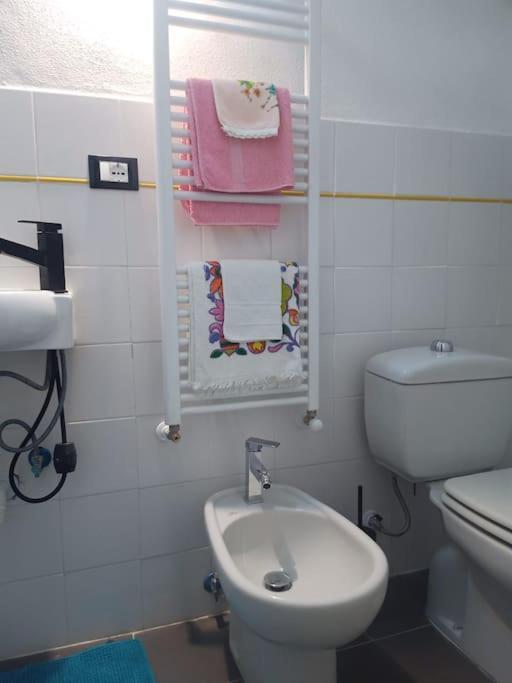 Appartamento Nel Borgo - Casa Del Pellegrino Sulla Via Francigena Aulla Buitenkant foto